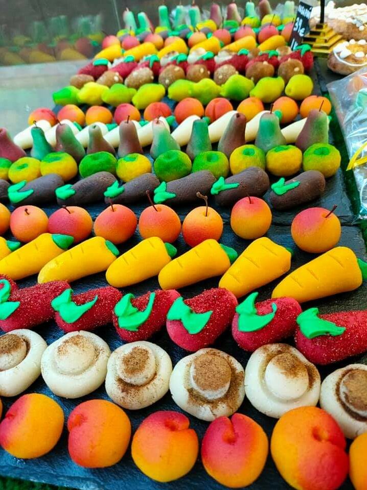 Instituteof1's tweet photo. Hoy, 9 de octubre, los valencianos celebramos el día de nuestra comunidad. También es el día de Sant Dionis, festividad de los enamorados en Valencia. Feliz día a todos!
#InstituteOfEnglish #YLEnglish #JuniorsEnglish #AdultsEnglish
 #B1English #B2English #C1English #C2English https://t.co/ccYBf1t2dY