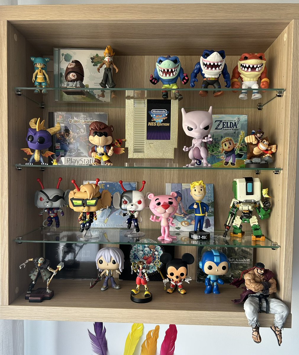 Nueva estantería😍 #gaming #90s #disney #dofus #playstation