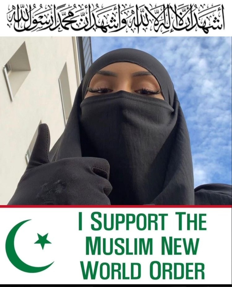 Ameerah 🧕💄👑 (@hijabbsky) on Twitter photo 