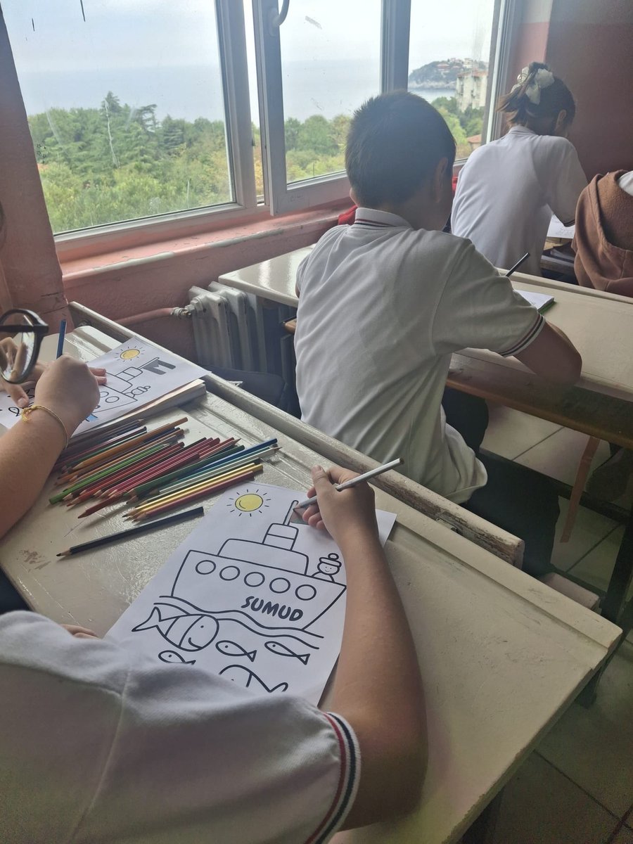 Öğrencilerimizin insan hakları, sorumluluk bilinci ,sosyal duyarlılıklarını arttırmak ve Filistin’deki yaşanan zulme karşı ‘Filistin Farkındalık Etkinlikleri’ düzenlendi.