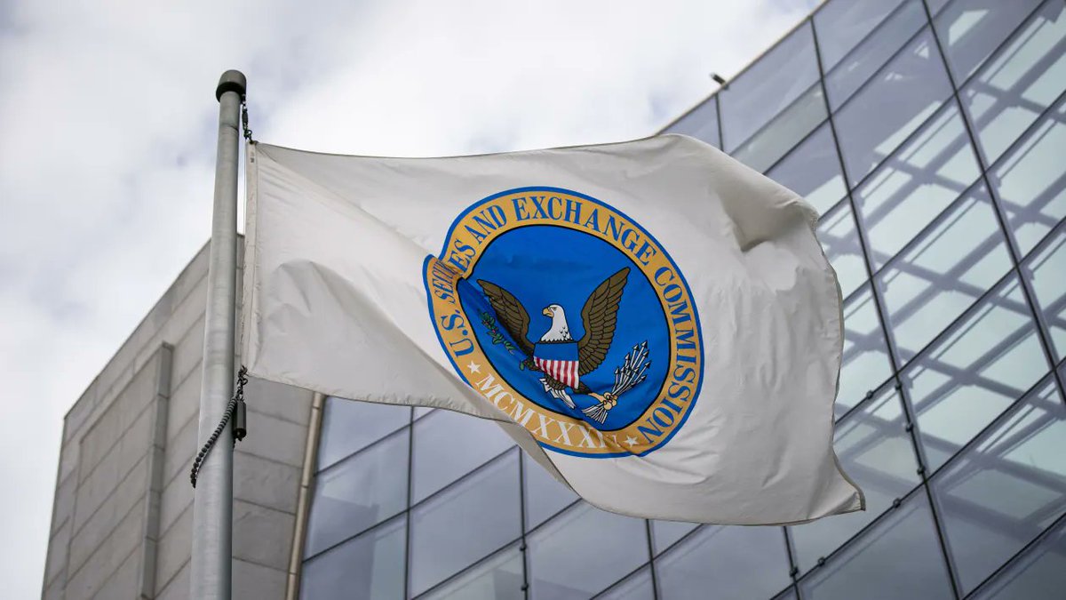 BinaryxPlatform's tweet image. Big news for #Web3 & #tokenization:
The SEC plans an “Innovation Exemption”, letting crypto & DeFi startups legally test products under supervision — without fear of immediate penalties.
This could redefine how U.S. tokenization startups build legally #CryptoRegulation #SEC