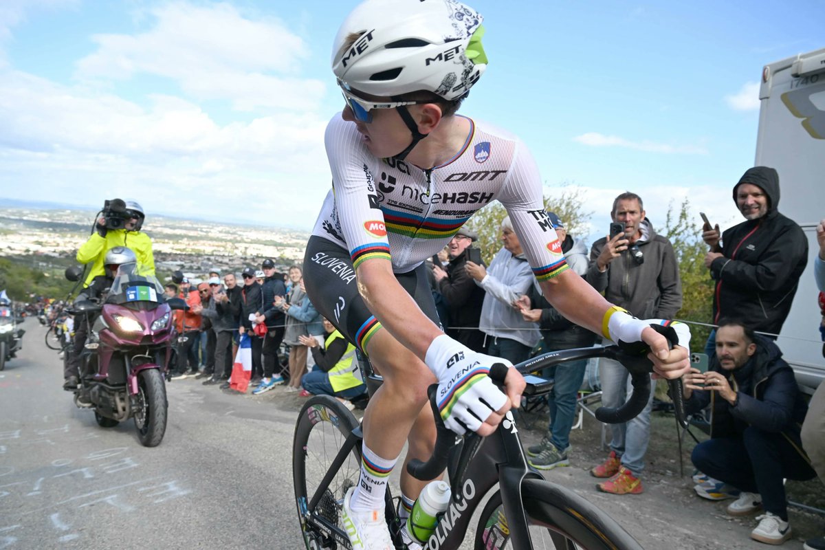 El Maillot tweet media