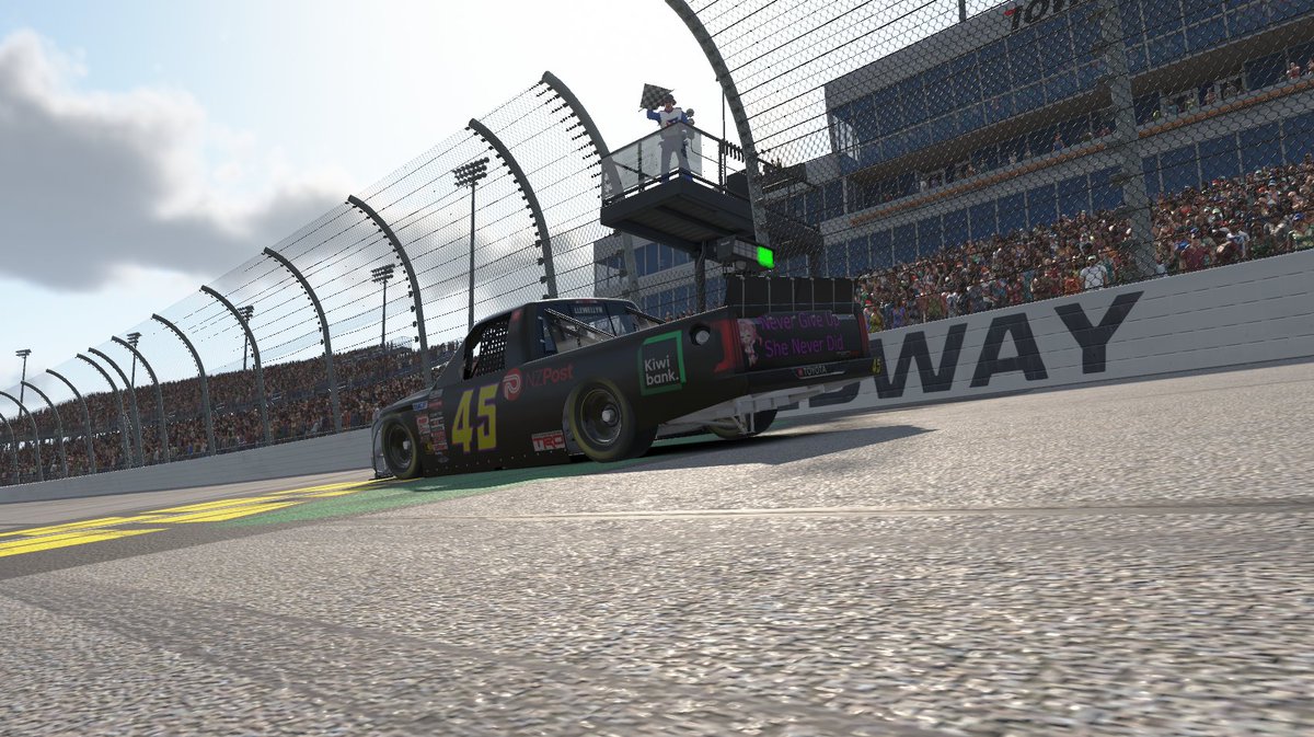 TRL Iowa 🏁

#76 - Adam Van Dongen - P7

#45 - Ryan Llewellyn - P10

Double top 10 for Black Cobra today, strong result all around and a good debut for Adam!

📅next Up: Indianapolis Motor Speedway 
October 15
