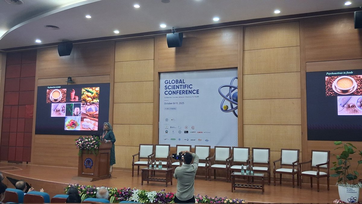 Finally get an opportunity to hear <a href="/ViditaVaidya/">Vidita Vaidya</a> live at the Global Scientific Conference <a href="/iitbombay/">IIT Bombay</a> !!