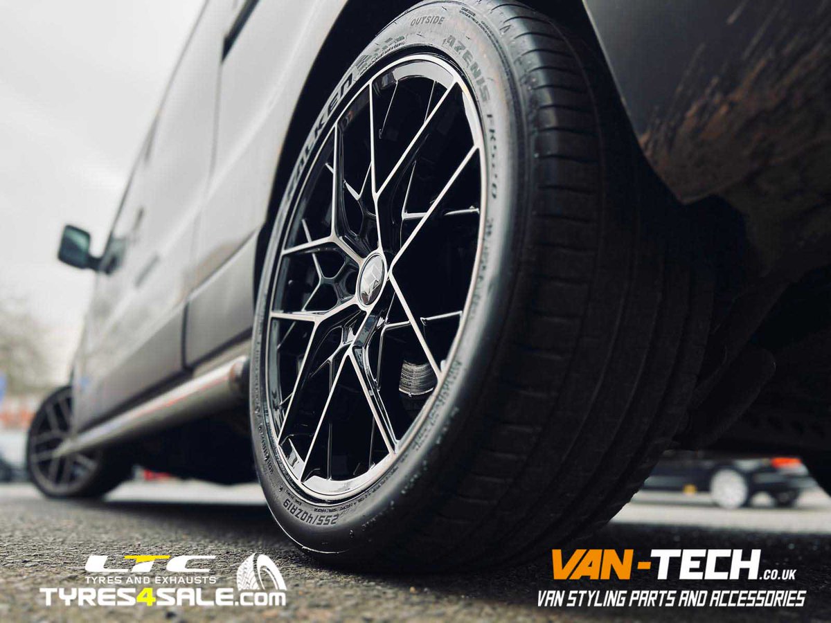 VanTech_co_uk's tweet photo. Renault Trafic Alloy Wheels 19" Romac Vortex Black and Polished with a set of Powertrac 255/40 19 100Y Tyres

£1100 including Wheels, Tyres, Fititng and VAT

Van-Tech Center Court, Halesowen B63 3EB
Tel: 0121 550 4628

Van-Tech Supply and fit accessories for VW Transporter  vans https://t.co/d3cdnRqQhy