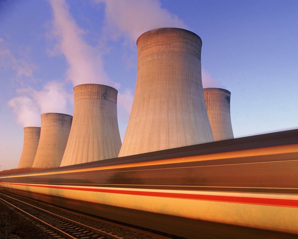 💥 Exactly a year ago, Ratcliffe-on-Soar in Nottinghamshire, the last coal-fired power station in Britain, shut down after 50 years of powering the national grid. We can now confirm that C20 Society's listing application for the 8 cooling towers at Ratcliffe has been rejected by