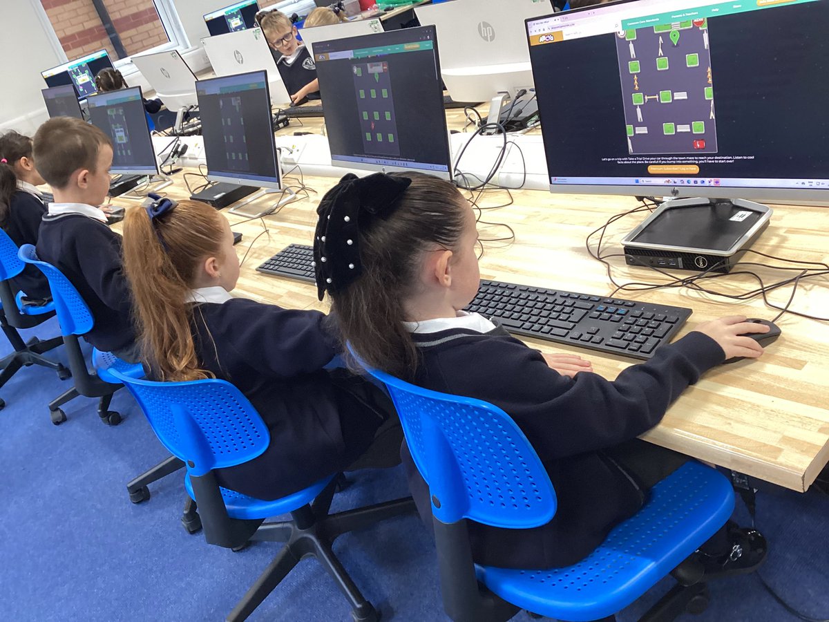 Misswalsh1_'s tweet image. In Computing #class12 explored the game Take a Trip to support their mouse control. @Year1Monksdown @MonksdownDL