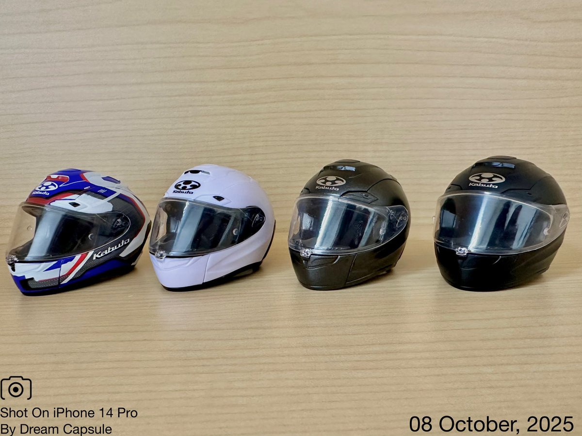 🌟新入荷ガチャ商品プレゼントCP🌟

最新グラフィクモデルを最速商品化🏍️
「1/6 Kabuto ヘルメットコレクション F17」

フォロー&amp;RP(RT)していただいた方の中から抽選で2名様に全4種セットをプレゼント🎁
ドリカプへの入荷日とキャンペーン詳細は↓

#ドリームカプセル #ガチャ専門店