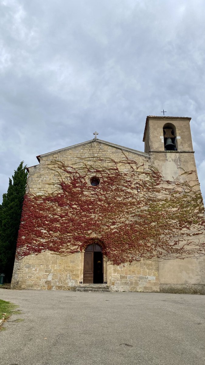 mitzyelliott's tweet photo. #wallsonWednesday 
#TourTour #France https://t.co/mDcsCe68Zl