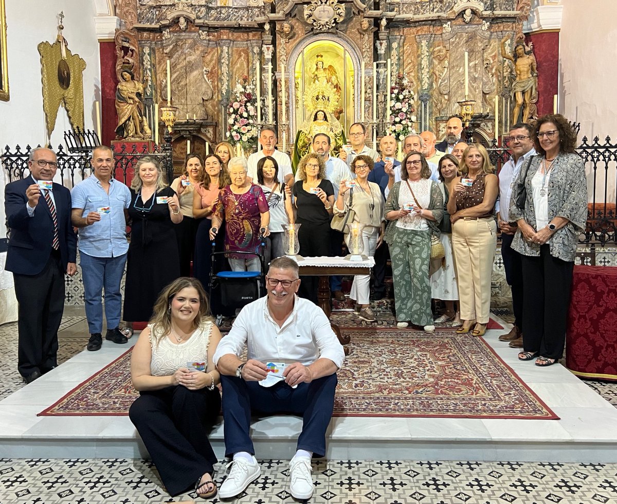 DrPerezBernal's tweet photo. "#Trasplantes: el gran #milagro de la #generosidad". Emotiva mesa redonda en la @Hdad_BuenSuceso  de #CastillejaDelCampo con testimonios de personas trasplantadas ,#donantesvivos y familias de #donantes fallecidos. @Archisevilla1 #ASacro #TDSCofrade @Castilleja41810 #APRENT https://t.co/0OBbxxsrF1