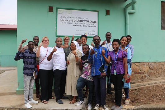 Le <a href="/CNP_Kamenge/">Centre Neuropsychiatrique de Kamenge</a> a reçu lundi la délégation de #MSV et #Multiversum dans le cadre des préparatifs du nouveau projet sur la toxicomanie. Cette visite a été suivie de la formation de l’équipe multidisciplinaire dédiée à ce service.
#SantéMentale #Toxicomanie #Prévention #Formation