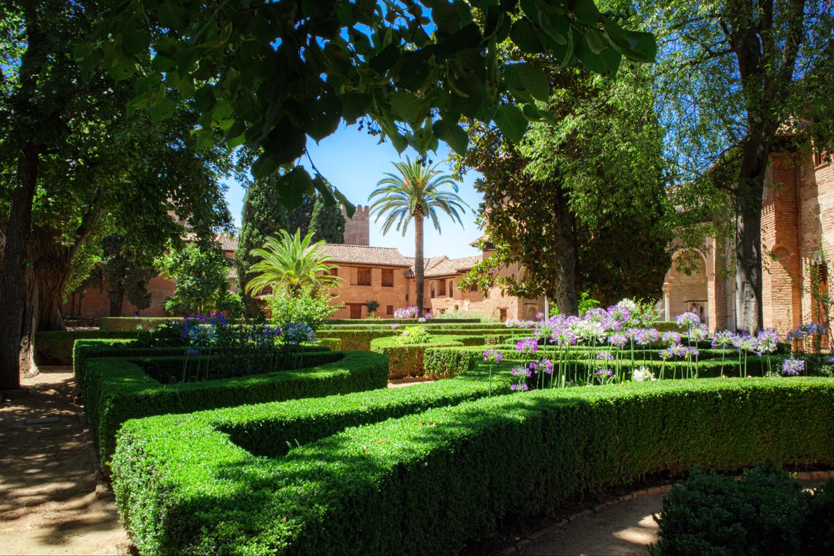 Daily walk in Granada, Andalucia