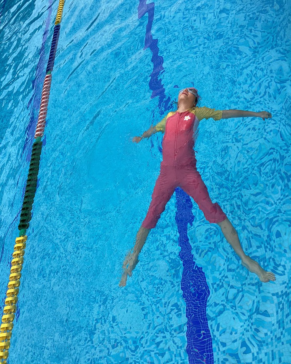 Stonehill_SIS's tweet image. Our Primary Years students are building confidence and essential life skills through swimming lessons. From perfecting strokes to overcoming fears, it’s been wonderful to see their steady progress and growing love for the water!
.
#StonehillInternationalSchool #SISLearns