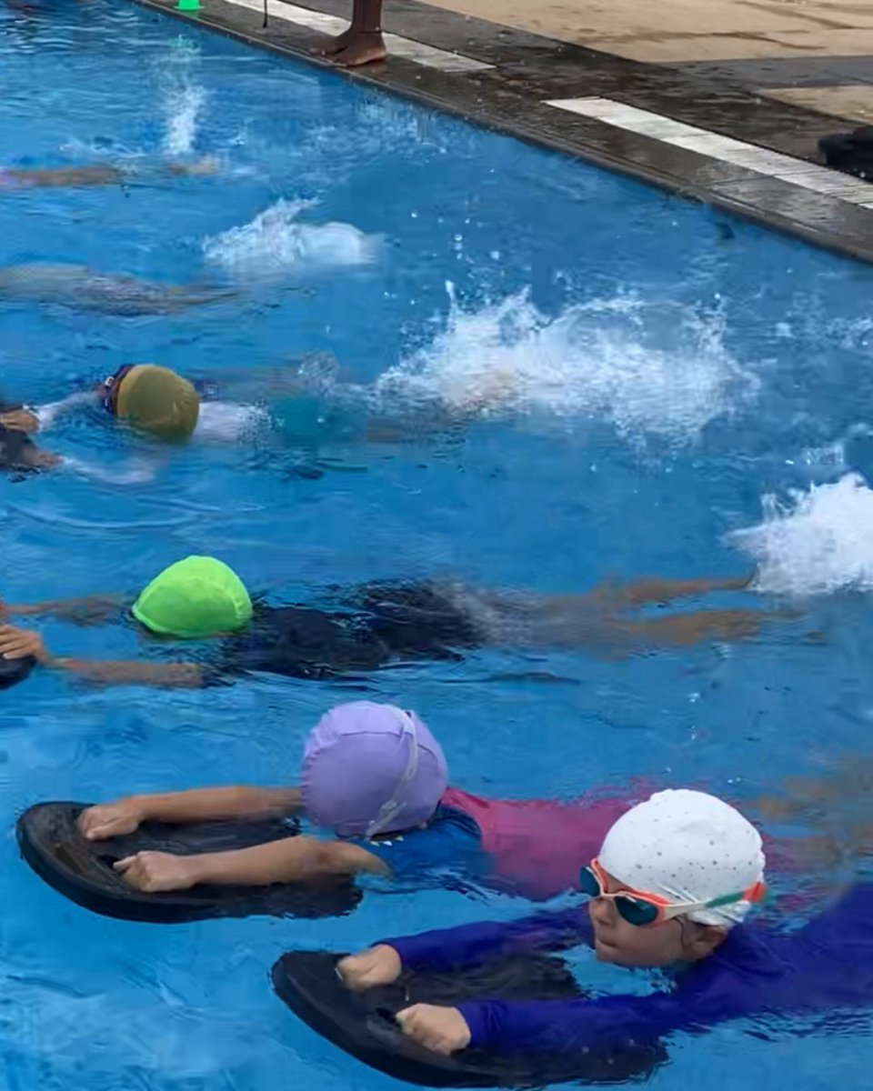 Stonehill_SIS's tweet image. Our Primary Years students are building confidence and essential life skills through swimming lessons. From perfecting strokes to overcoming fears, it’s been wonderful to see their steady progress and growing love for the water!
.
#StonehillInternationalSchool #SISLearns
