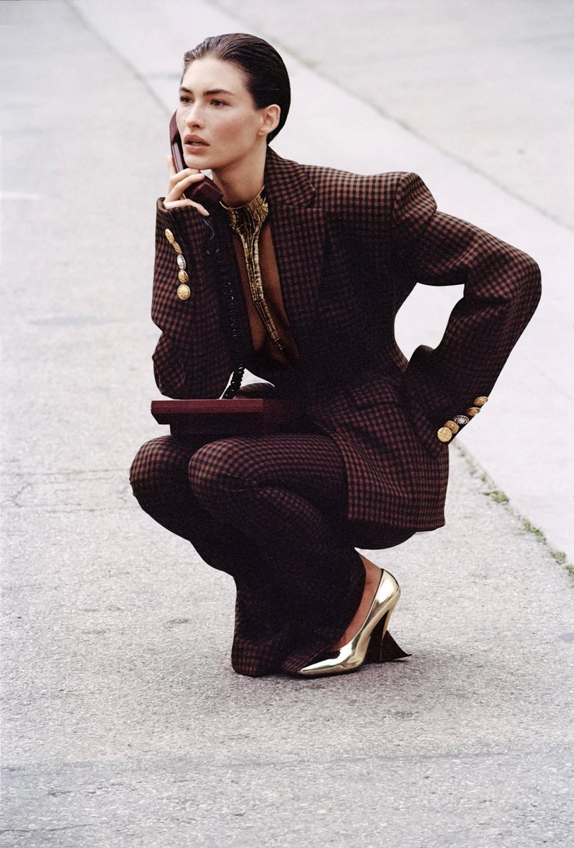 jacquemusx's tweet photo. Grace Elizabeth by Max Farago for HTSI Magazine https://t.co/pcMfqPPG0o