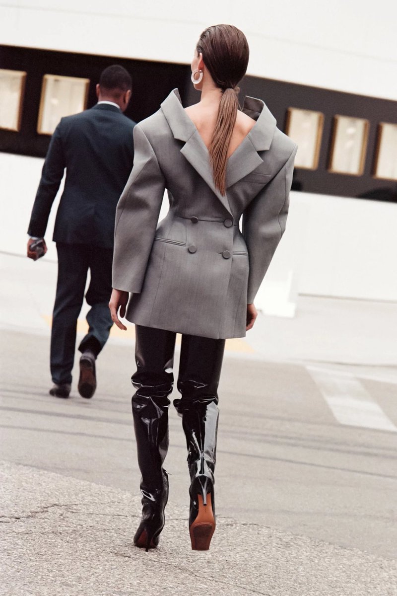 jacquemusx's tweet photo. Grace Elizabeth by Max Farago for HTSI Magazine https://t.co/pcMfqPPG0o