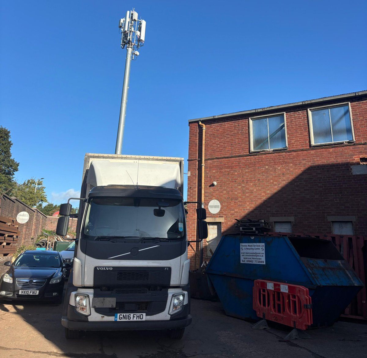 Image for the Tweet beginning: 📡 Need signal? Our 18-tonne