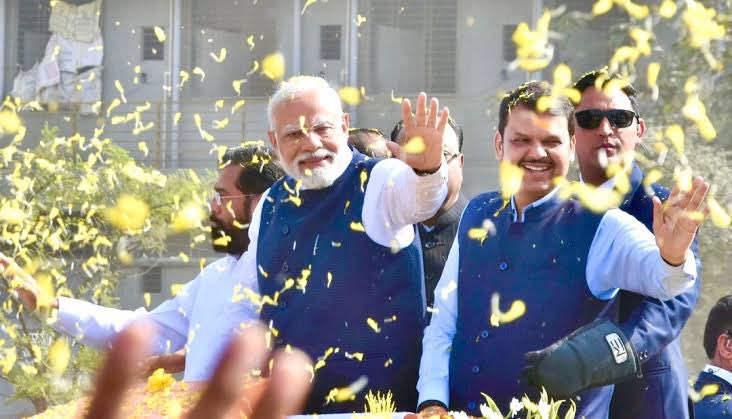 _vimdhayak_jii's tweet image. 🚨 Maharashtra CM Devendra Fadnavis unveils ₹31,628 Cr relief for Maharashtra’s flood-hit farmers ~ ₹47,000 per hectare in cash + ₹3L under Employment Guarantee for damaged land

While Punjab government waited for the Centre’s help, Maharashtra acted decisively. THIS is…