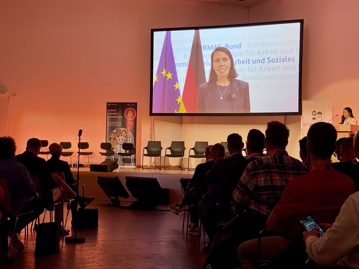 denkfabrik_bmas's tweet image. Auf dem "Human Friendly Automation Day 2025" @Bundesagentur & HFA Alliance spricht @dujic_ana heute darüber, was #HumanFriendlyAutomation für uns @BMAS_Bund heißt: Wir wollen die #KI-Nutzung durch Unternehmen & Beschäftigte fördern, aber immer mit dem Fokus der Menschzentrierung.