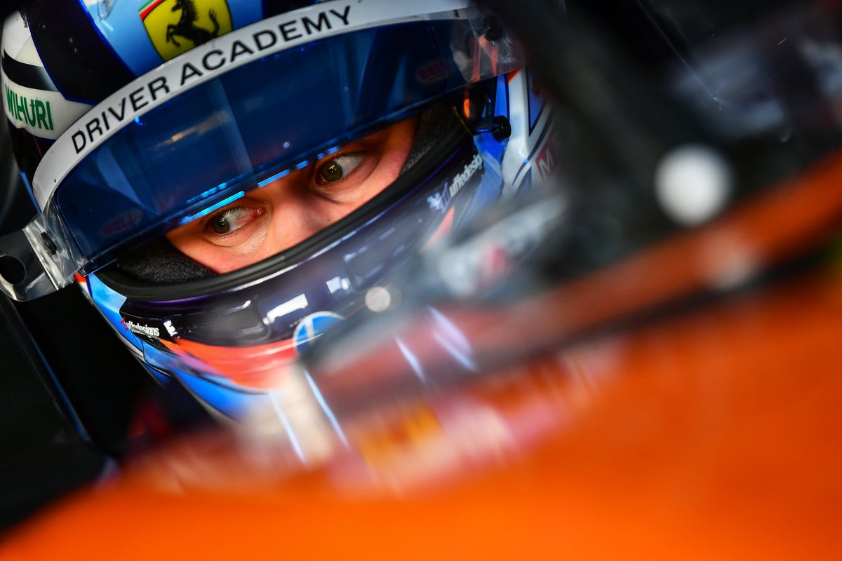 Formula3's tweet image. All eyes on track 👀

The afternoon session is green 🟢

Follow all the times as they come in ⏱️👉 live.crono-jerez.com/livetiming/#/l…

#F3 #F3Testing