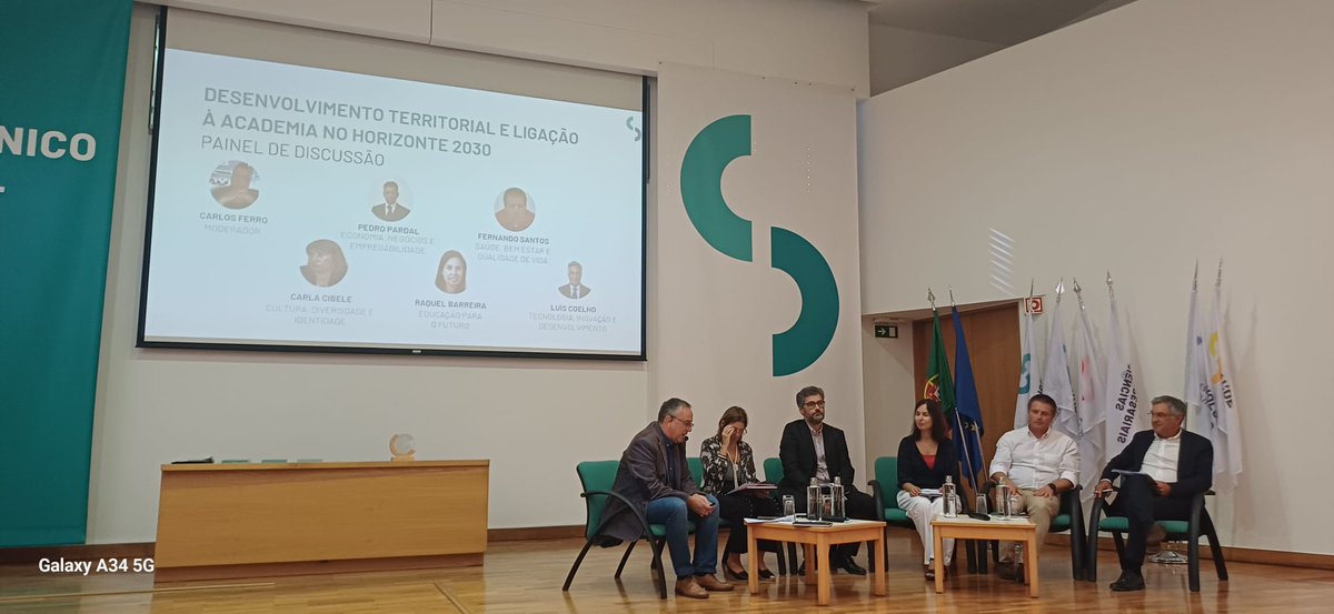 cppme1's tweet image. Setúbal. CPPME na abertura do ano académico do Instituto Politécnico
A CPPME, representada pelo seu Presidente, Jorge Pisco, esteve presente ontem na sessão solene da abertura do ano letivo 25/26, que se realizou no Auditório Nobre do Campus de Setúbal.