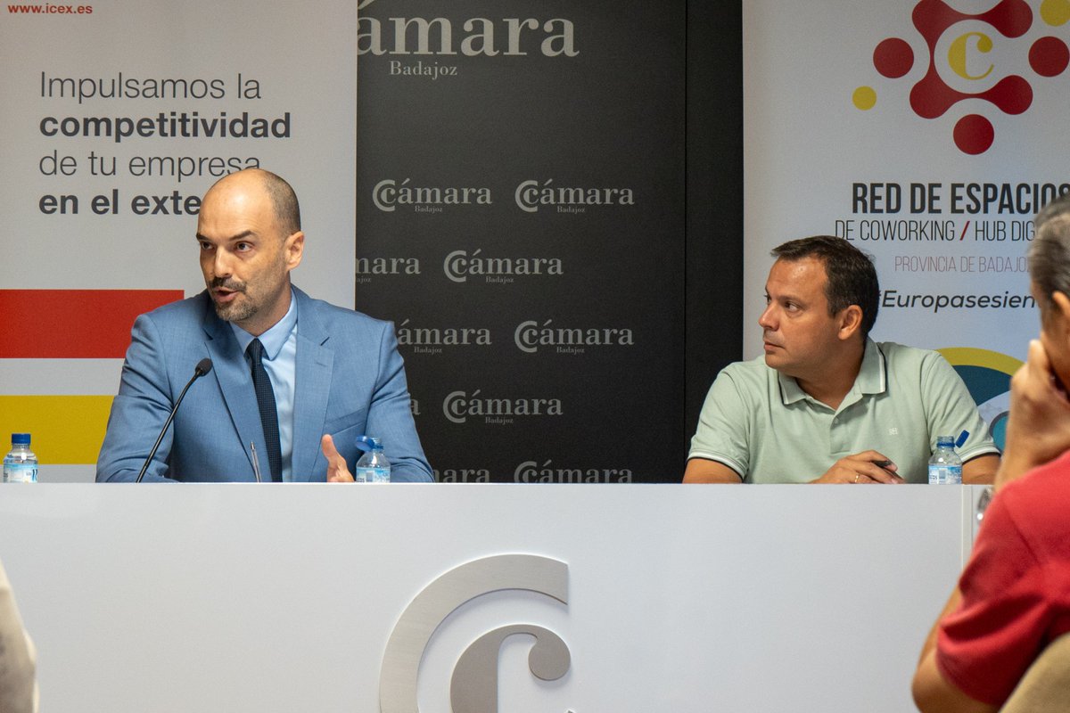 🌎 La <a href="/CamaradeBadajoz/">Cámara de Comercio de Badajoz</a> ha analizado esta semana los acuerdos UE-Mercosur, México y Chile, que abren un mercado de 700M de consumidores y nuevas oportunidades para empresas y personas trabajadoras autónomas extremeñas 

#ComercioExterior #EmpresasExtremadura #CIEM