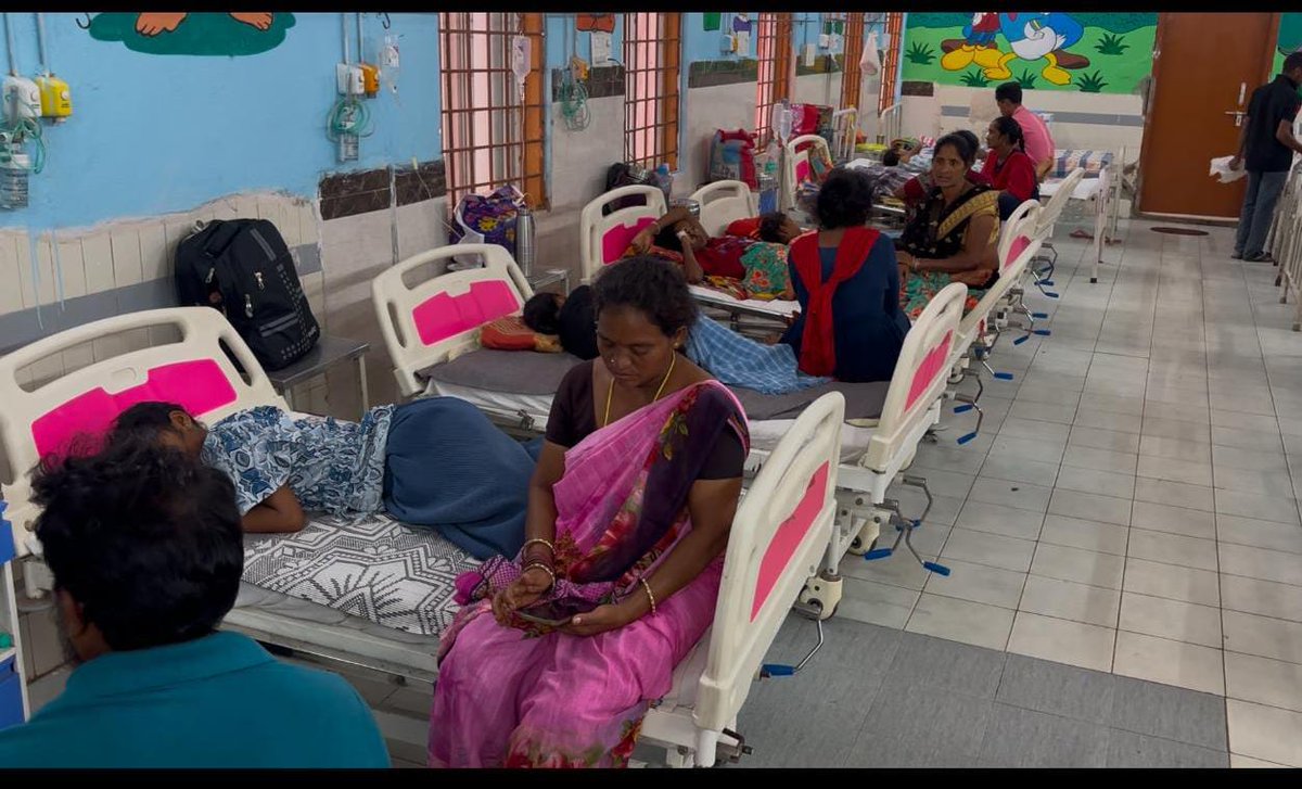 HarshaReddy7374's tweet image. పిల్లల ప్రాణాలు కాపాడటం ప్రభుత్వ బాధ్యత. దయచేసి చర్య తీసుకోండి.! #KurupamHealthCrisis #InHumanAPGov