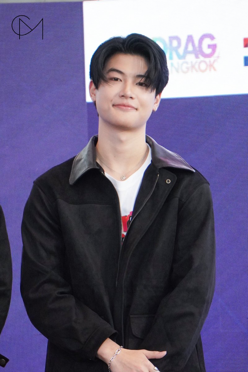 CM2Connect's tweet photo. “เอ็นเจ ดีพร้อม” ในงานแถลงข่าวกิจกรรมวิ่งการกุศล “Citizen of Love : Born to Run 2026 United for Change”
TIA51 BORN TO RUN 2026
#CitizenOflovexTia51 #njprompt
#SiamPiwat #SiamParagon
#BeExtraordinary
#LiveExtraordinary
#DreamExtraordinary https://t.co/2BdNNntjqE