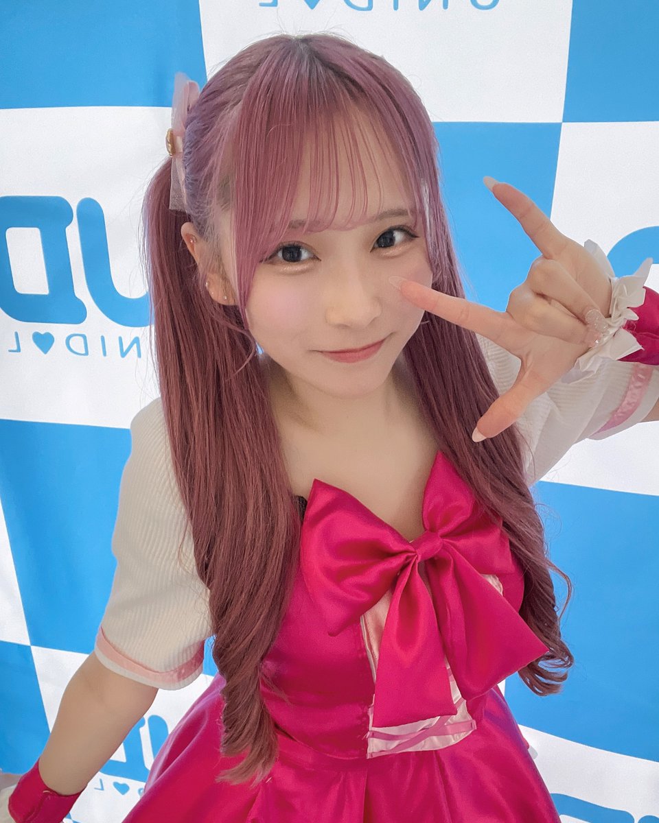 UNIDOL 2025 Fresh in KANTO 3日目

3番目に出演させていただきました、Tomboys☆のおとはです！🎀🤍
今まででいっっっちばん楽しくて、キラキラなステージでした！！

 Tomboys☆に投票❕お願いします💞