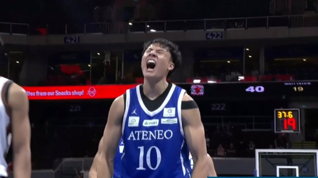 rjnsmashers's tweet photo. ILY SHAWN😭😭 #UAAPSeason88 https://t.co/0S6FkCUud3