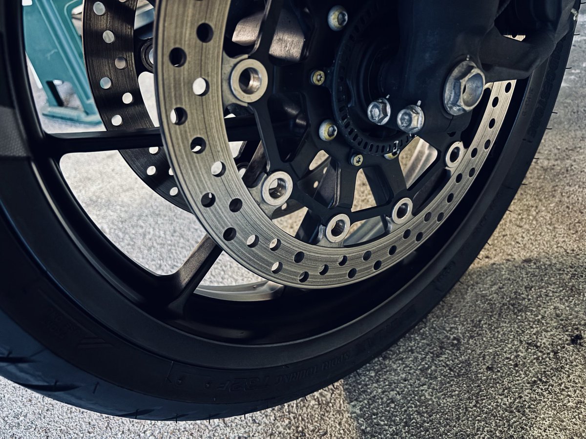 neverexplain61's tweet image. #Détails 🏍️ nettoyée prête à repartir… 😊✌🏻