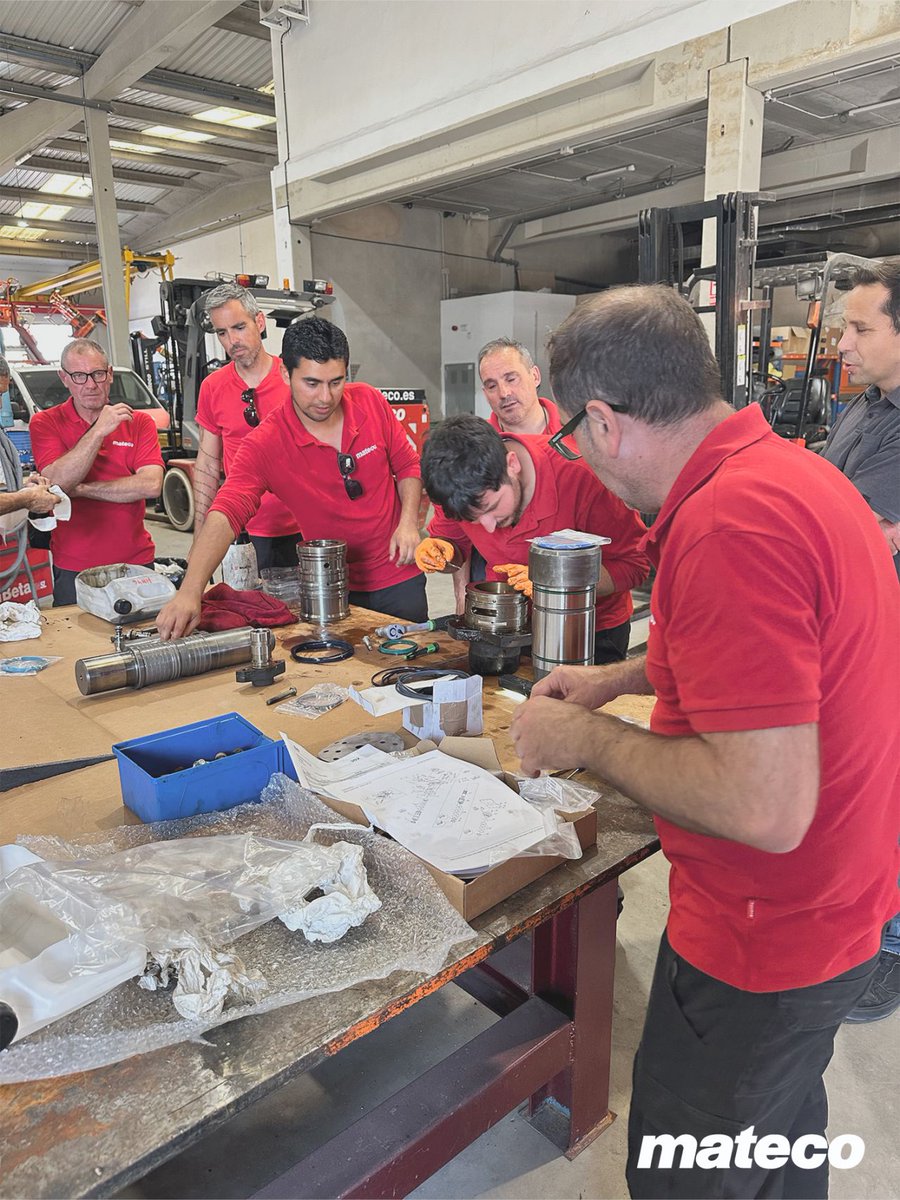 AEJundiz's tweet image. 📚 #Mateco sigue apostando por la #innovación y el #talento con la creación de Mateco Technical University, su nuevo espacio de #formación para su equipo técnico:

▪️ Innovaciones de la maquinaria
▪️ Cursos especializados 
▪️ Desarrollo profesional