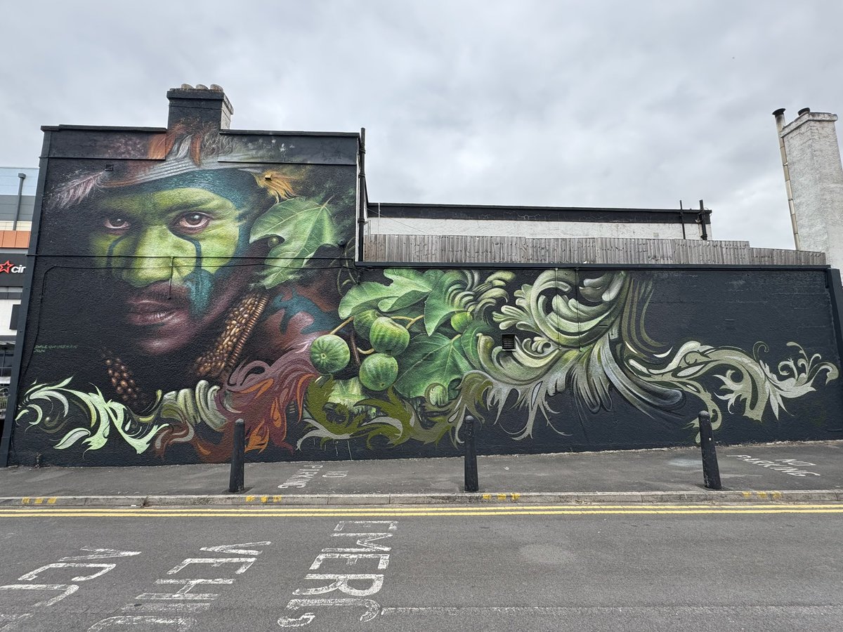 Dale Grimshaw in Weston Super Mare, UK.
#StreetArt  #DaleGrimshaw #WestonSuperMare