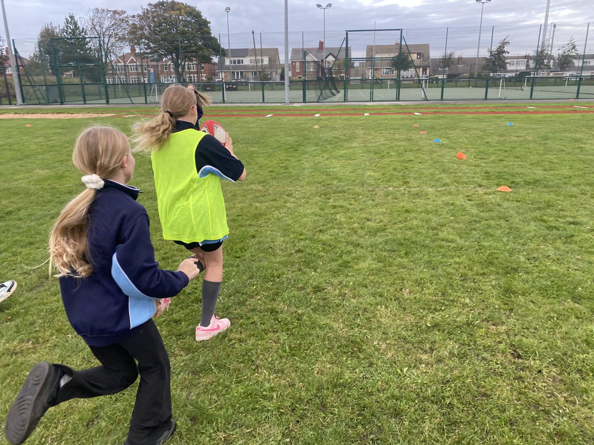 HighfieldLA's tweet photo. We’re #RugbyReady once again! Thank you to @fylderugby for helping our young people #Shine. #BeEngaged #LeadingMyLearning #TeamPE https://t.co/9QBE2jztkq