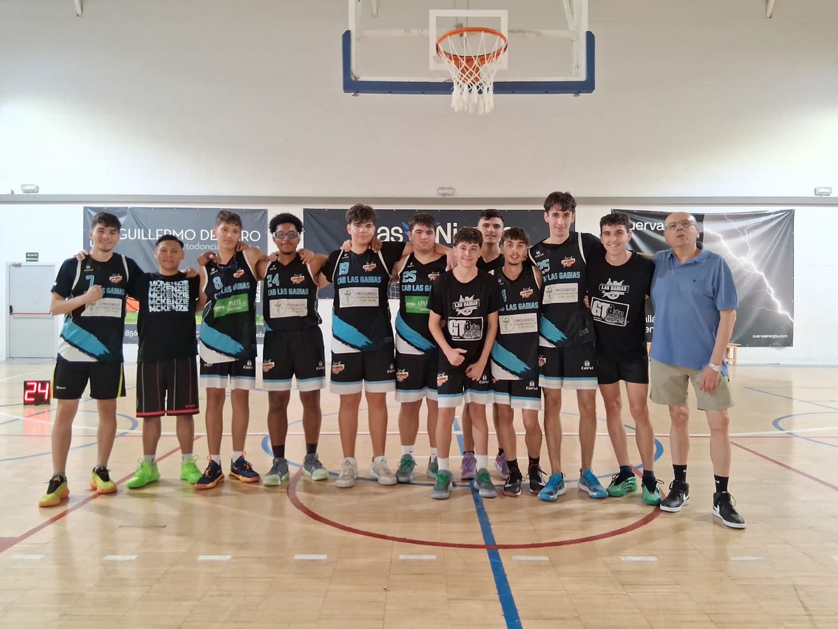 CAB_lasgabias's tweet photo. Nuestro junior masculino Sonrialia Clínica Dental disputó este fin de semana un amistoso preparatorio de cara a la liga vs nuestros amigos de Maristas. Buen partido de nuestros chicos que consiguieron la victoria y continúan su pretemporada con una actitud envidiable
#soydelcab https://t.co/84L5wqSQel