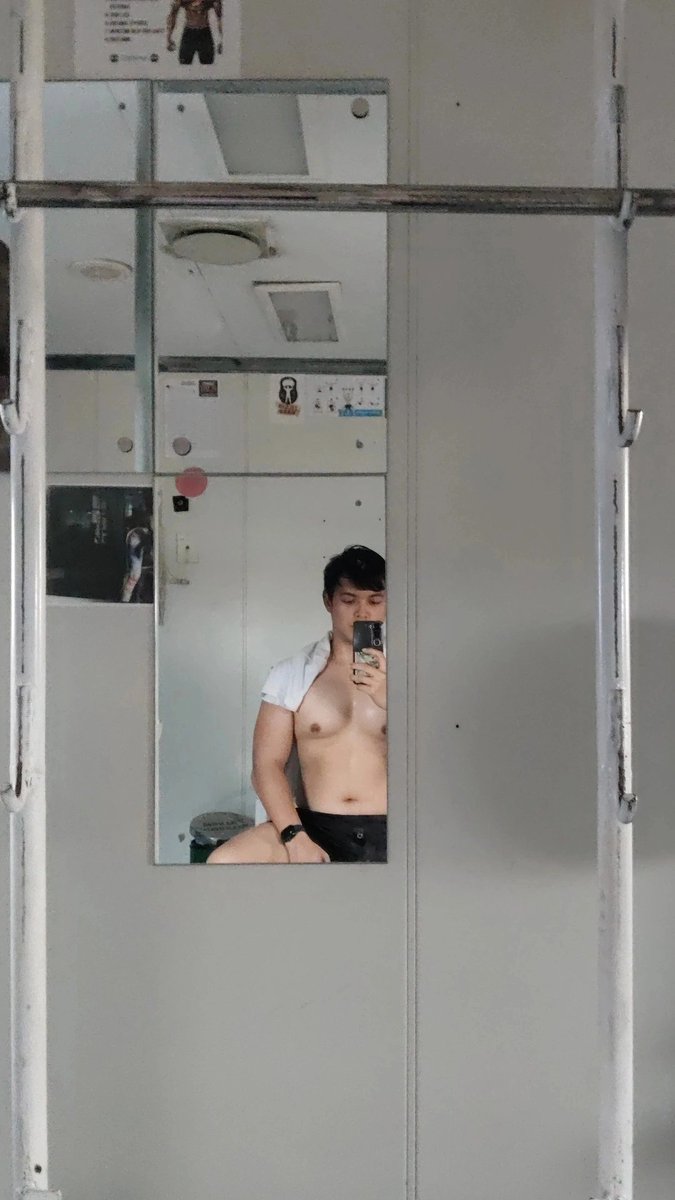 Aaron ⚓️🐷 tweet media