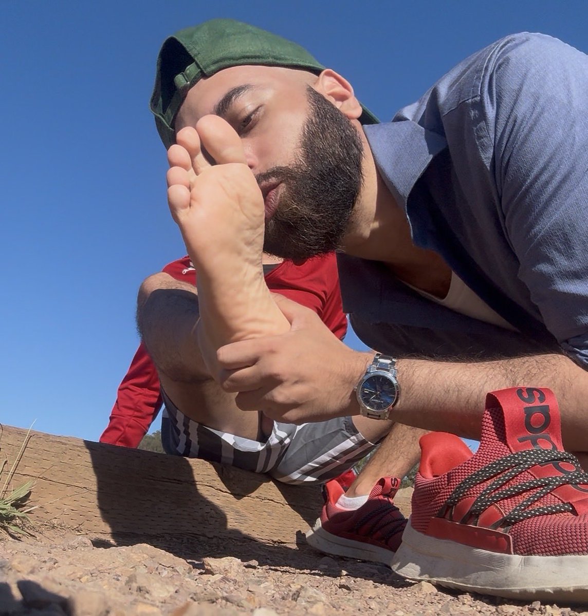What a good foot sub <a href="/DesiVerseXXX/">Naveen Roy || NYC ||</a> is every time we stopped to rest he wait to straight to my feet