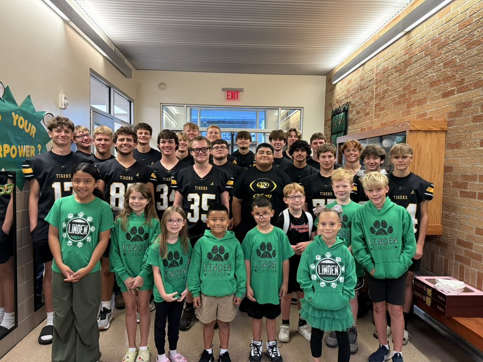 Last week we were able to greet the elementary students at Linden Elementary.  Thanks to Ms. Beninato for the invite!