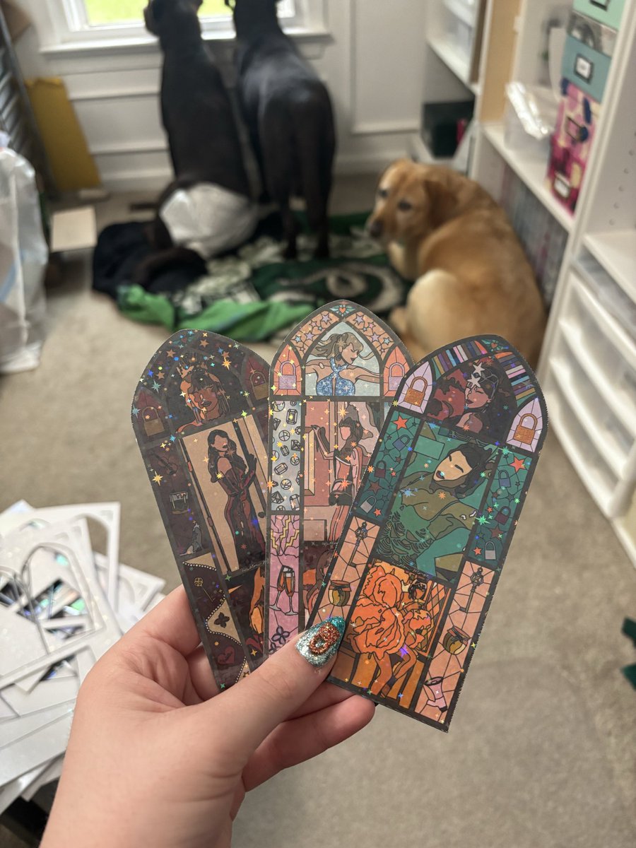 Willow_Reads's tweet photo. Bookmarks all stocked and ready to go 🤭 https://t.co/00plJcbKqw
