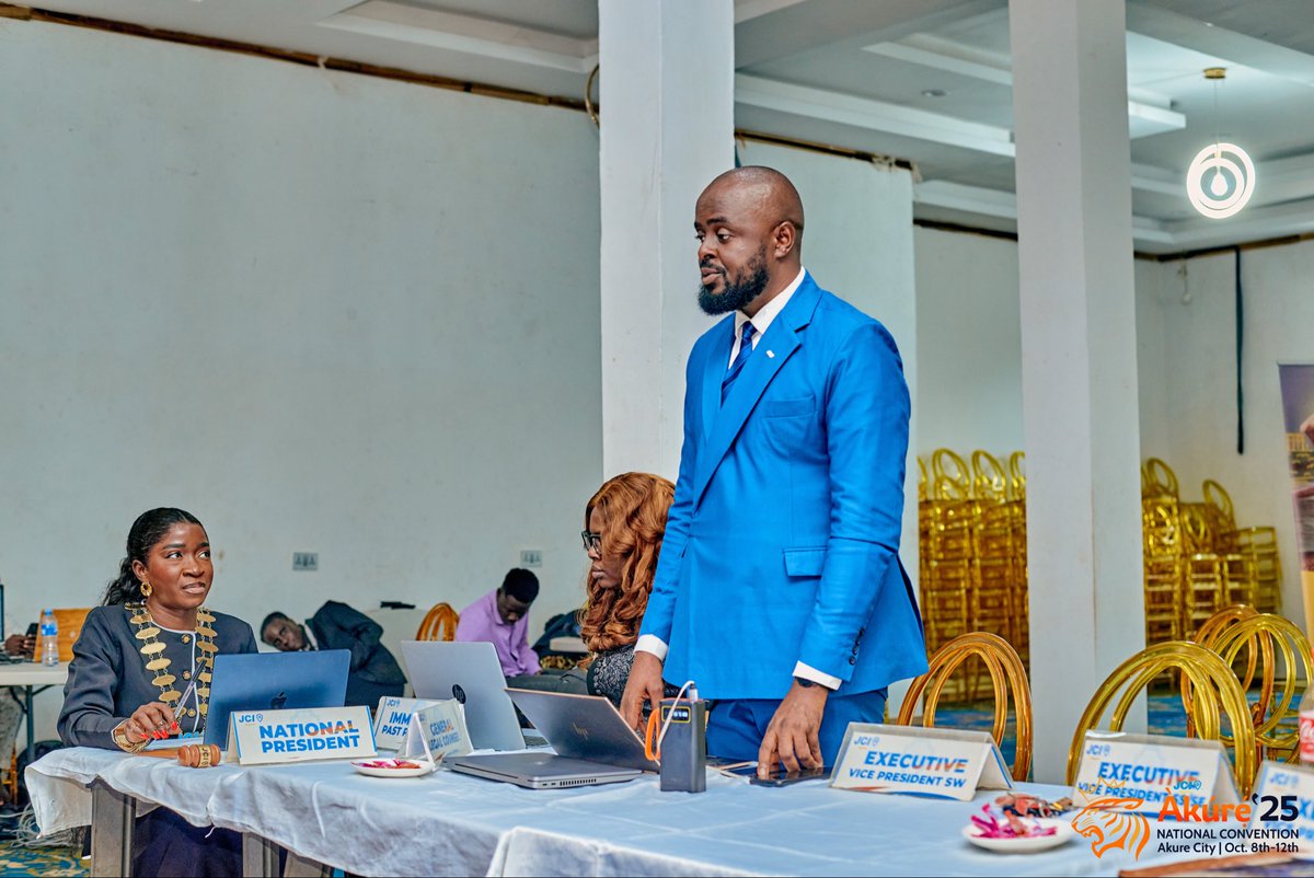 jci_nigeria's tweet image. Led by our National President, Oluwatoyin Atanda, the session reflected deep commitment, collaboration, and forward-thinking conversations aimed at sustaining growth and ensuring an impactful close to the 2025 administrative year.

#ELV8
#JCINigeria
#Àkúré2025