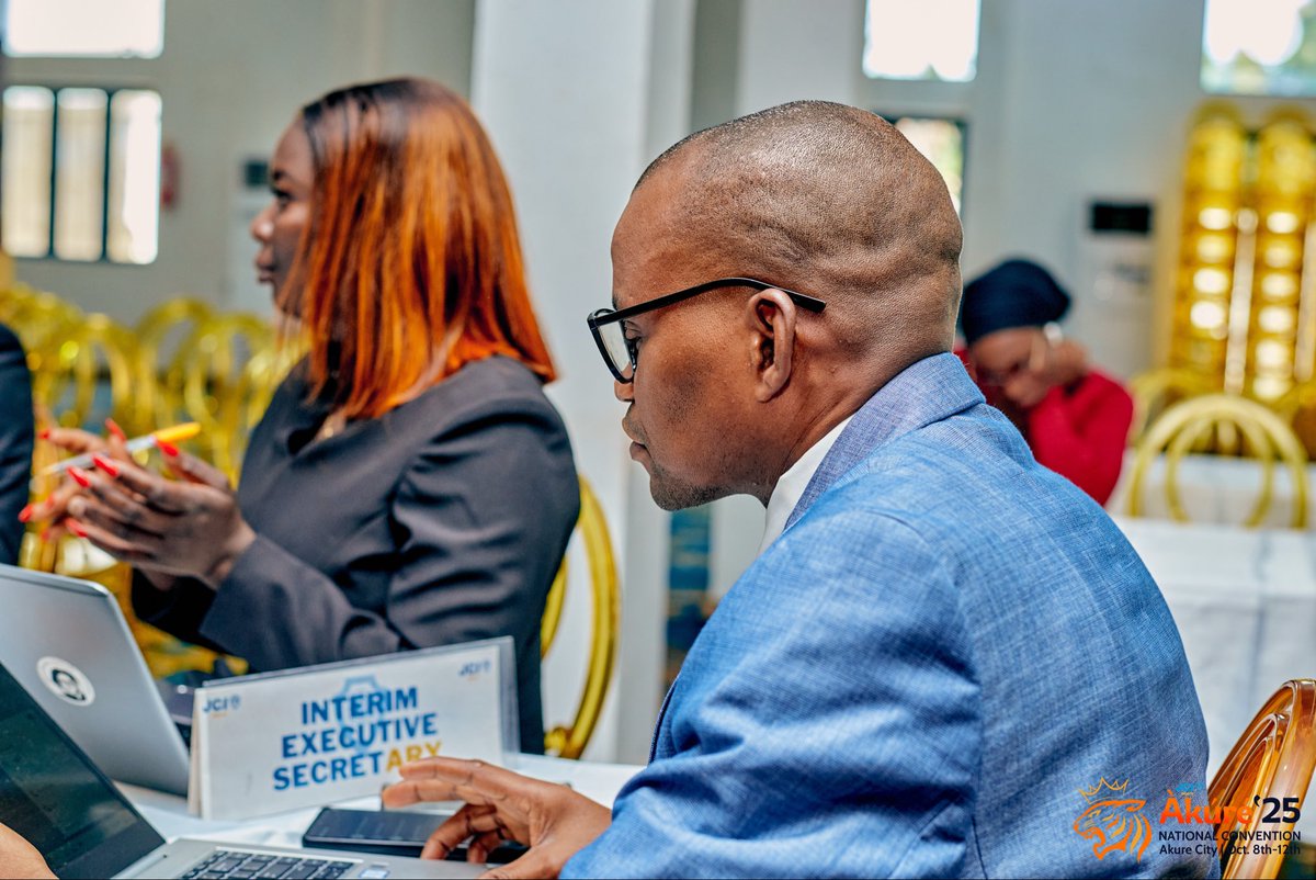 jci_nigeria's tweet image. Led by our National President, Oluwatoyin Atanda, the session reflected deep commitment, collaboration, and forward-thinking conversations aimed at sustaining growth and ensuring an impactful close to the 2025 administrative year.

#ELV8
#JCINigeria
#Àkúré2025