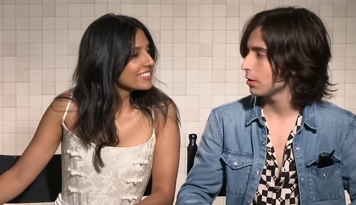 LikaStark52's tweet photo. + Aidan and Ritu have a very good relationship, which is probably why it wasn't difficult for them to play a couple
#UmbrellaAcademy #fivela #five #lilapitts #fivehargreeves #fivelila https://t.co/KFYdq8wqdX