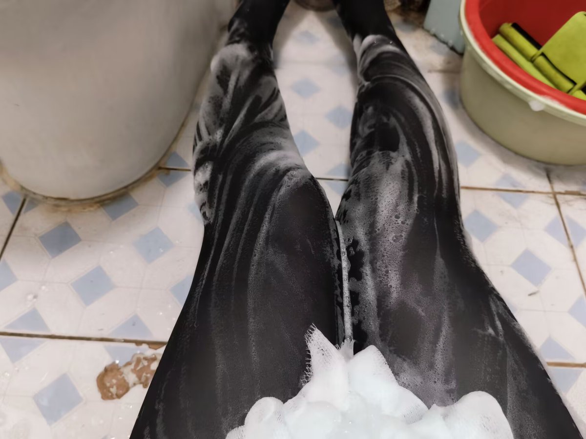 还有湿身喵