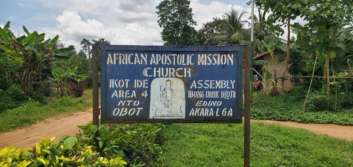 TrackaNG's tweet image. N48m was allocated to the Construction of Townhall, Ikot Ide, Akwa Ibom State in the 2024 FG Budget.
We tracked and report that this project has not been done. The current hall is worn out and in need of renovation.
Community members have expressed that a new townhall is not a…