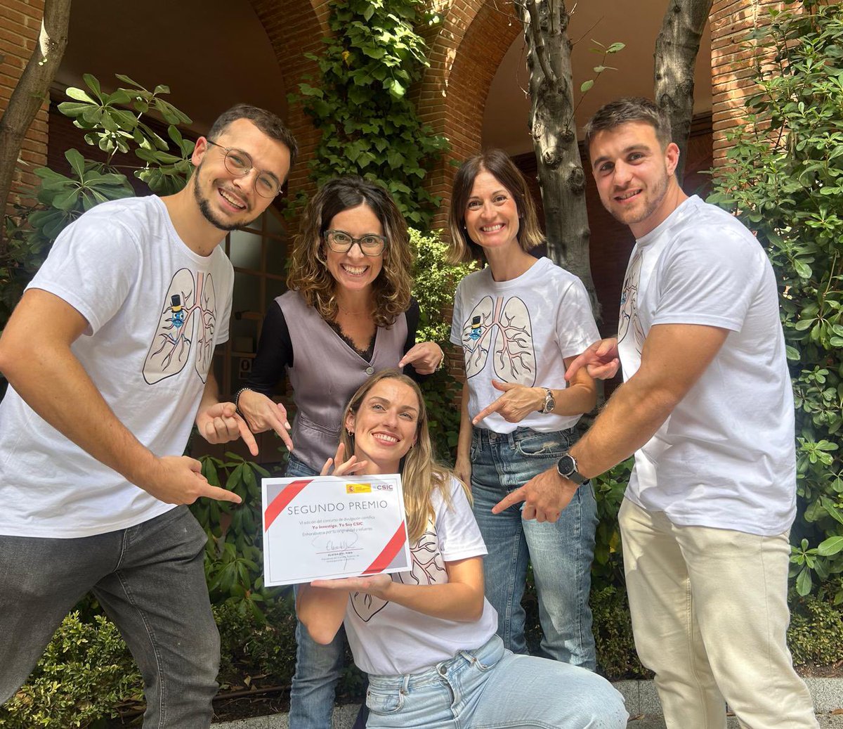 Mireia Bernabéu-Gimeno tweet media