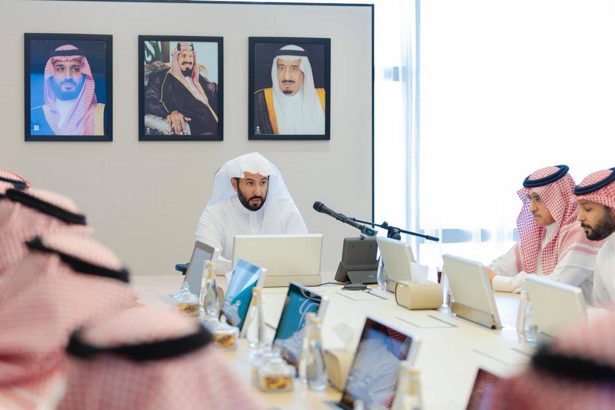 MojKsa's tweet photo. وزير العدل د. وليد الصمعاني يدشن برنامج الدبلوم العالي للقانون المدني، لتعزيز الجودة القانونية في الأحكام المدنية. https://t.co/tprr2iKPmo