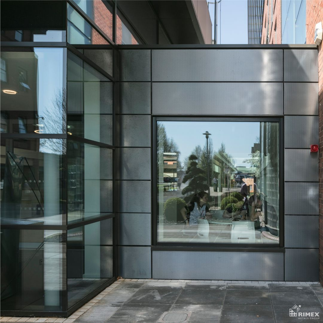 rimex's tweet image. Our ColourTex® Black Pyramid in 316 grade stainless steel was utilised at the University of Central Lancashire to clad its canopy and external walls. #externalcladding
rimexmetals.com/sectors/archit…