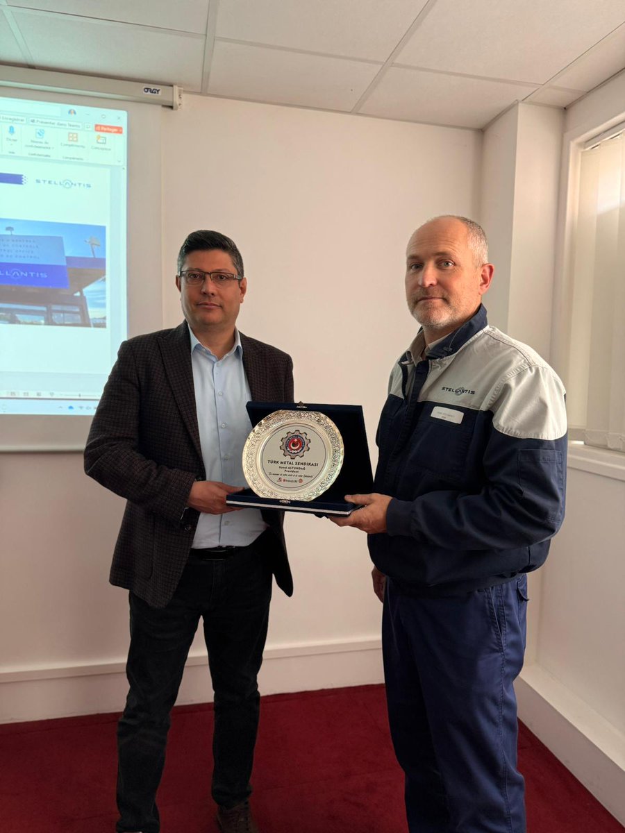 AltundagUysal's tweet photo. Fransa ziyaretimiz kapsamında bugün, Force Ouvrière Konfederasyonu’na bağlı IndustriALL Global üyesi FO Métaux (Fédération FO de la Métallurgie) sendikasının konuğu olduk. https://t.co/hJmaxwUZJI