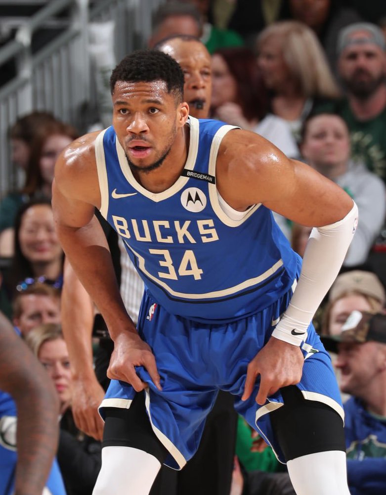 TheDunkCentral's tweet image. Despite owning a boatload of picks over the next few years, the Thunder have zero interest in Giannis Antetokounmpo, per @SIChrisMannix