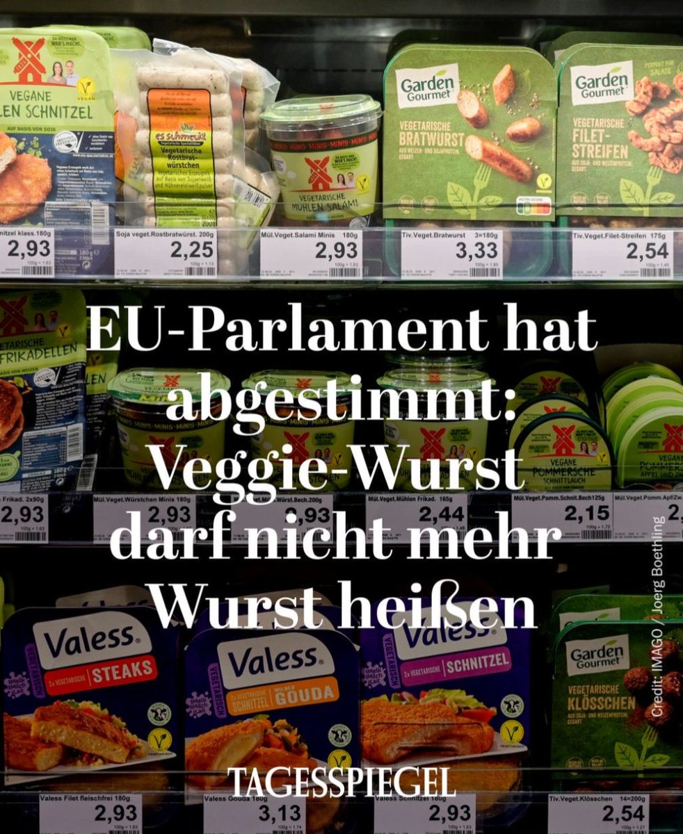 Wer von den Begriffen verwirrt ist, kippt sich wohl auch Scheuermilch ins Müsli. Wer ist hier jetzt die Verbotspartei?!
#veggie #vegan #VeggieWurst